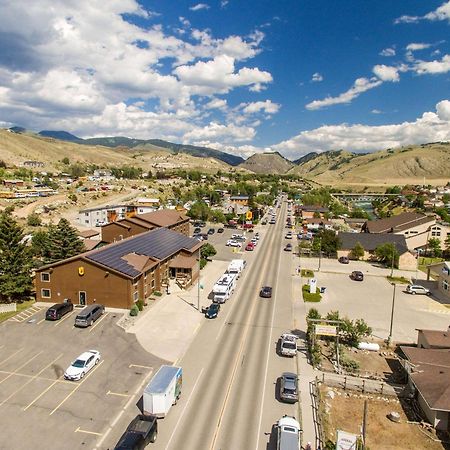Super 8 By Wyndham Gardiner/Yellowstone Park Area Esterno foto