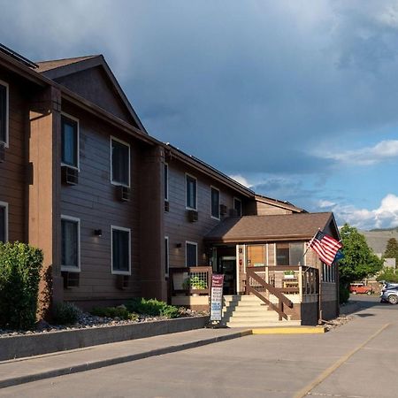 Super 8 By Wyndham Gardiner/Yellowstone Park Area Esterno foto