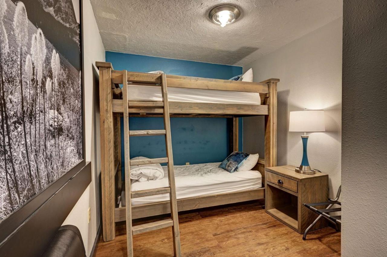 Super 8 By Wyndham Gardiner/Yellowstone Park Area Esterno foto