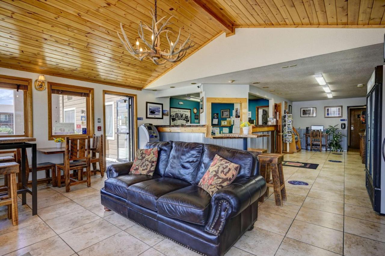 Super 8 By Wyndham Gardiner/Yellowstone Park Area Esterno foto