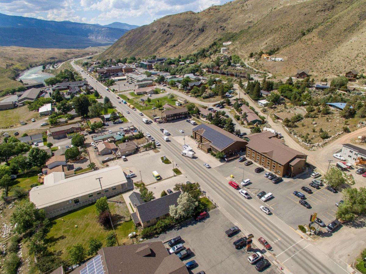 Super 8 By Wyndham Gardiner/Yellowstone Park Area Esterno foto